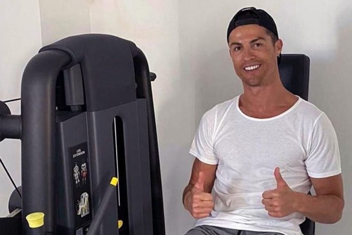 Cristiano Ronaldo ma nową zabawkę. Kupił auto za 45 milionów złotych. Foto: Instagram/cristiano