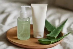 najlepsze-zele-i-balsamy-z-aloesem-ktore-koja-i-nawilzaja-podrazniona-skore-3