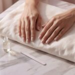 French manicure dla krótkich paznokci – proporcje linii uśmiechu i kształtu