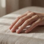 Transparentny lakier do paznokci – jaki wybrać do naturalnego manicure?